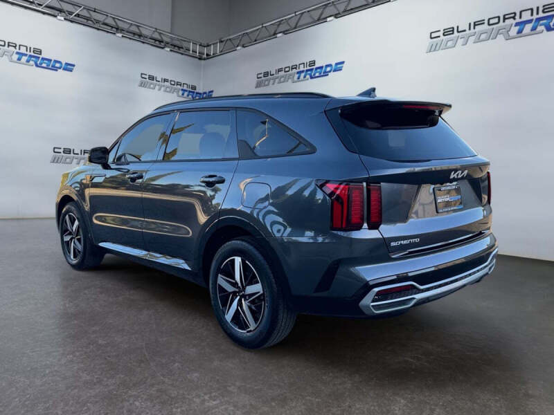 2023 Kia Sorento EX