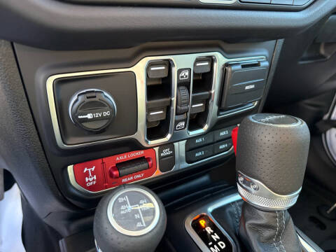 2025 Jeep Gladiator Mojave X