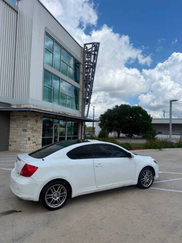 2005 Scion tC