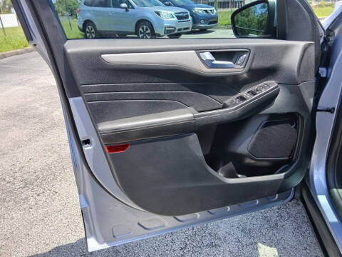 2022 Ford Escape Hybrid SEL