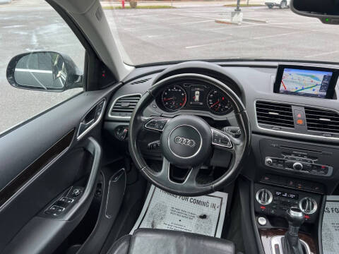 2015 Audi Q3 2.0T quattro Prestige