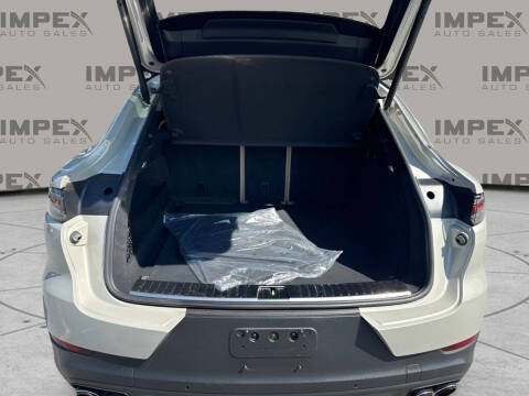 2022 Porsche Cayenne