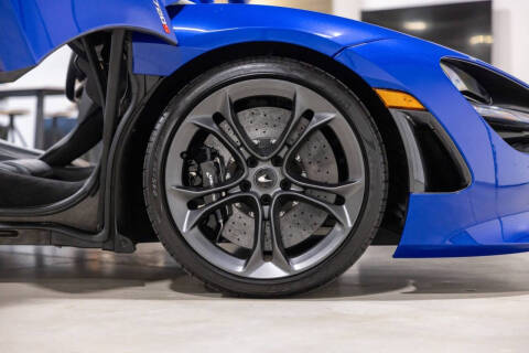 2022 McLaren 720S Spider