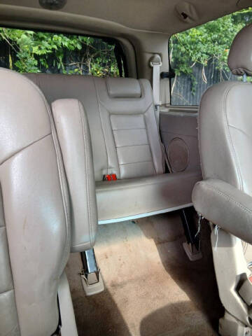 2005 Ford Expedition Limited