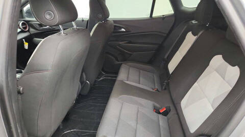 2025 Chevrolet Trax RS