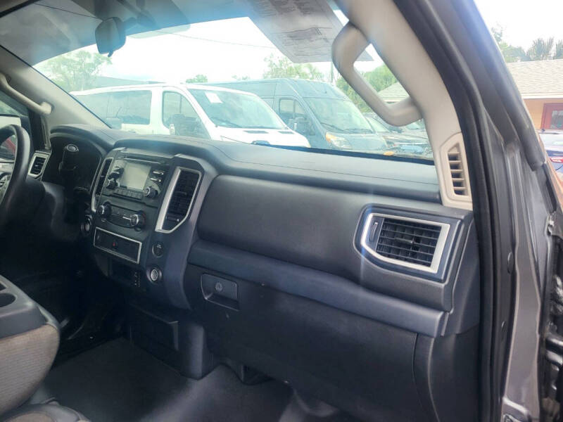 2017 Nissan Titan S