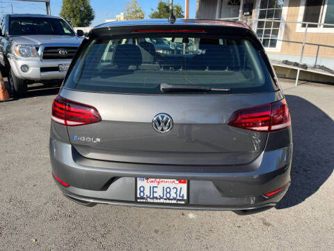 2019 Volkswagen e-Golf SE