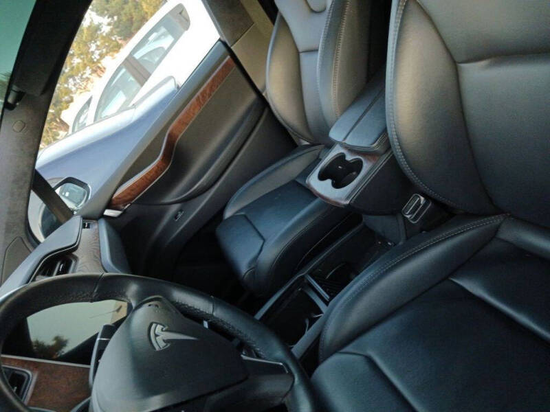 2019 Tesla Model X 75D