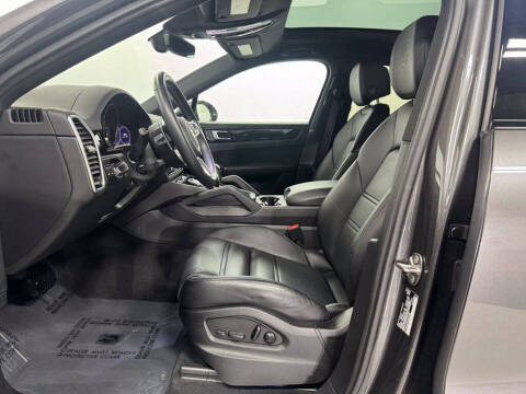 2023 Porsche Cayenne