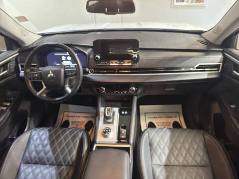 2024 Mitsubishi Outlander PHEV