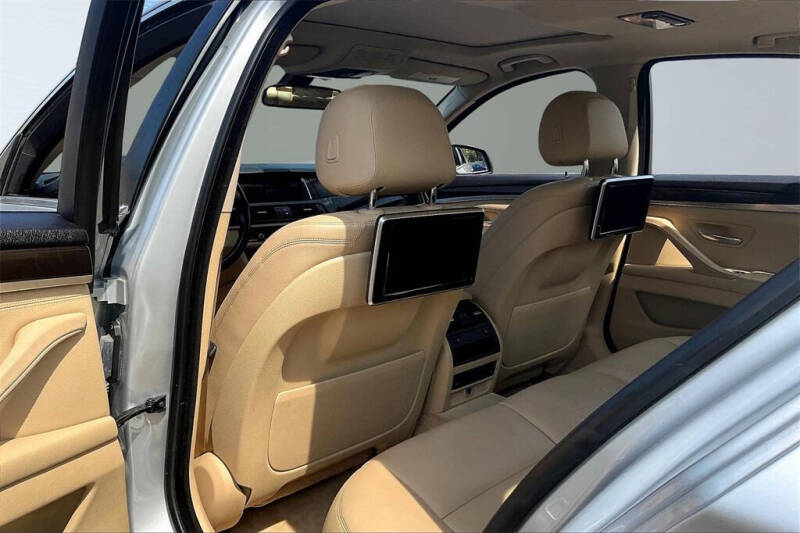 2015 BMW 5 Series 528i xDrive