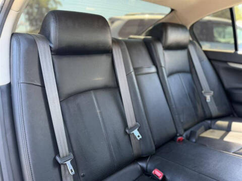 2013 Infiniti G37 Sedan x