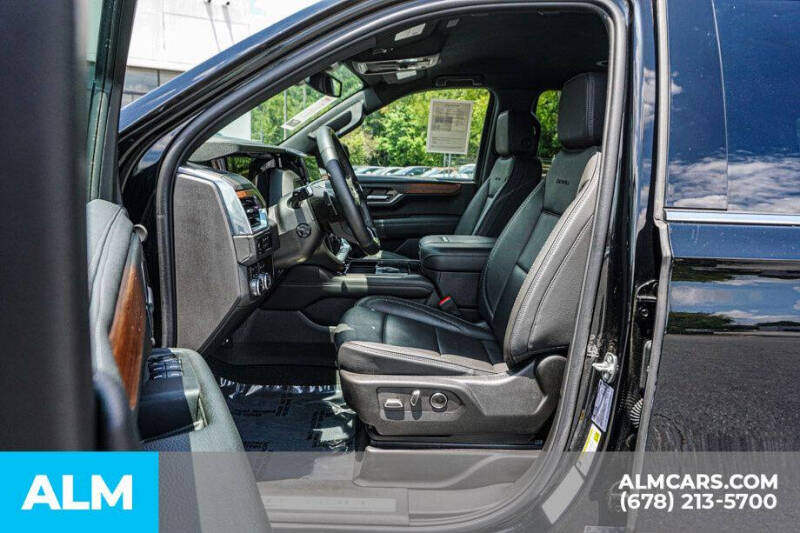 2025 GMC Yukon XL Denali