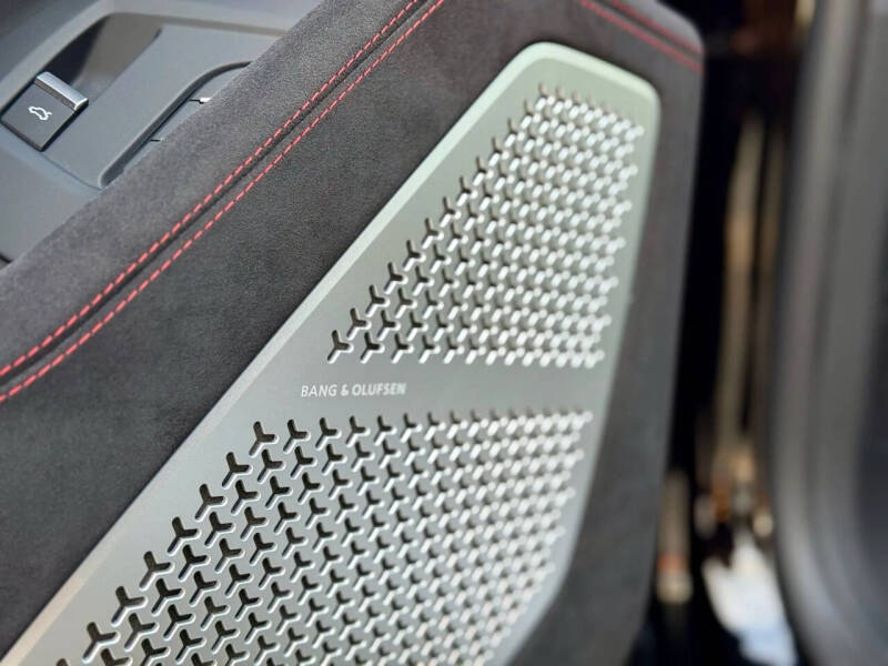 2024 Lamborghini Urus S