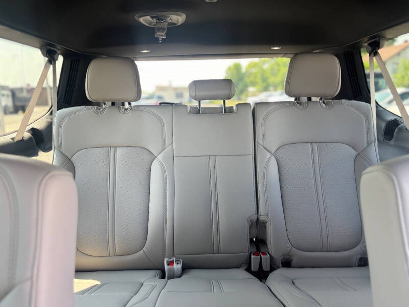 2025 Jeep Wagoneer L