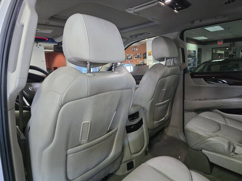 2015 Cadillac Escalade ESV Luxury