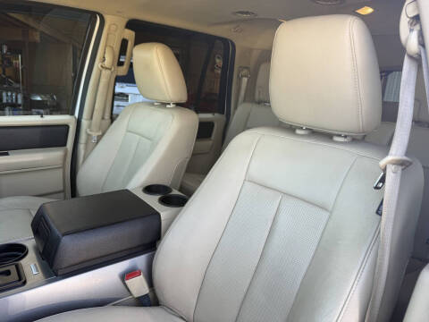 2017 Ford Expedition EL XLT