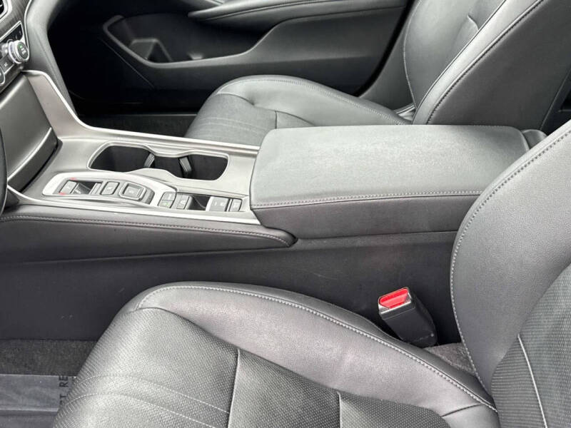 2020 Honda Accord Hybrid Touring