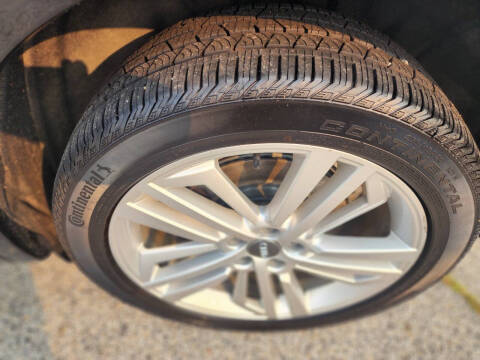 2018 Audi Q5 2.0T quattro Premium Plus