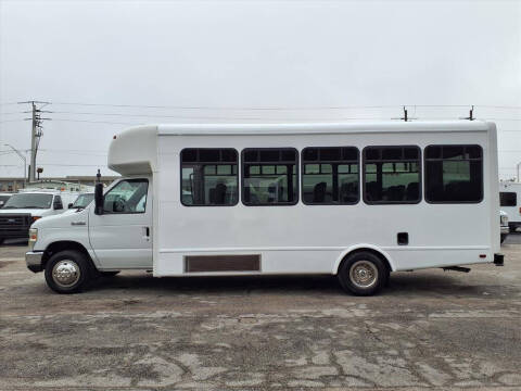 2013 Ford E-Series E-450 SD