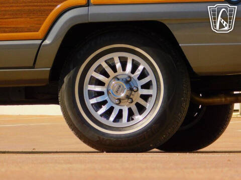1989 Jeep Grand Wagoneer