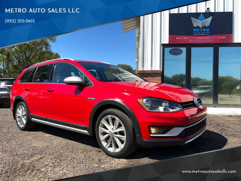 2017 Volkswagen Golf Alltrack for sale at METRO AUTO SALES LLC in Lino Lakes MN