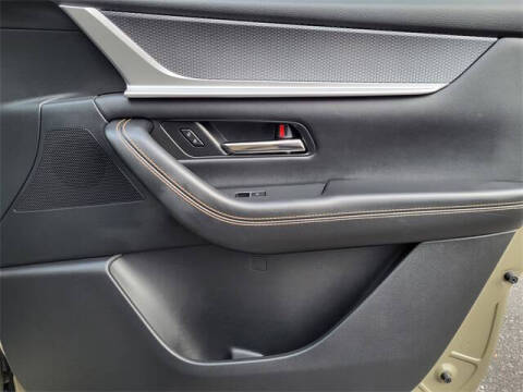 2025 Mazda CX-70 Plug-in Hybrid Premium