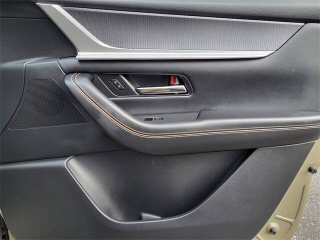 2025 Mazda CX-70 Plug-in Hybrid Premium