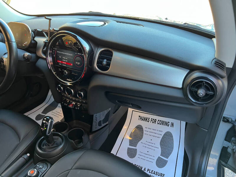 2022 MINI Hardtop 2 Door Oxford Edition