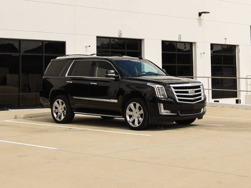 2017 Cadillac Escalade Luxury