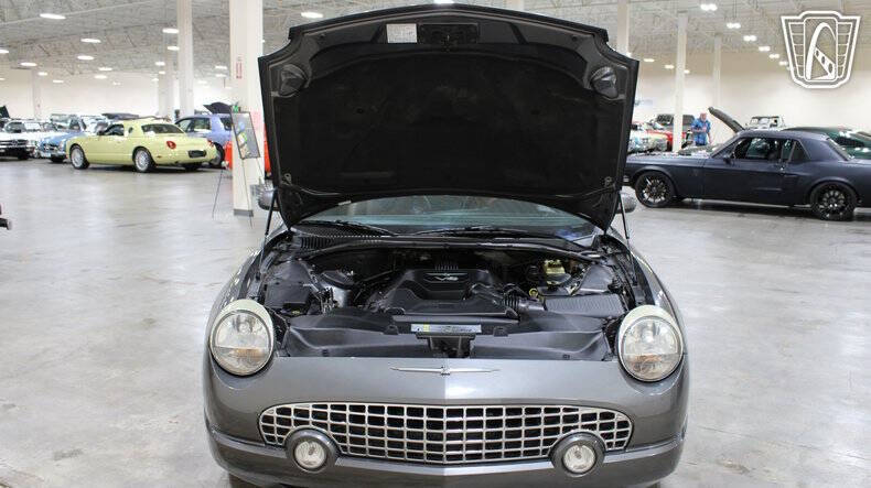 2003 Ford Thunderbird