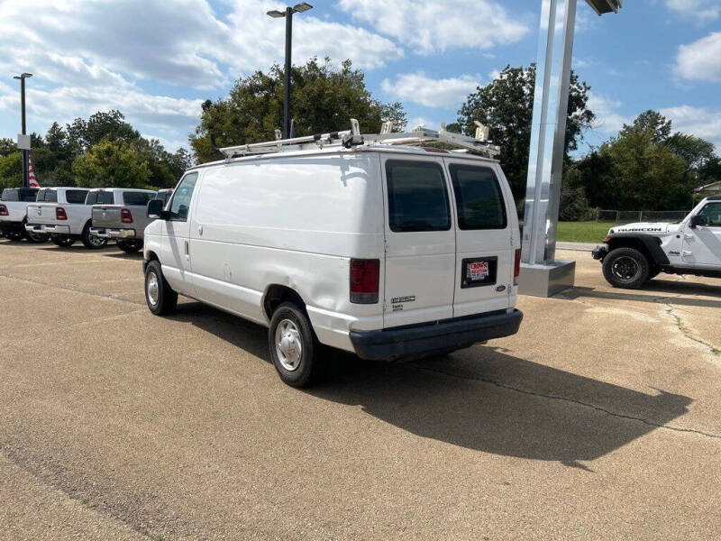 2010 Ford E-Series E-250