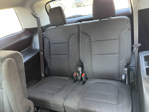 2017 GMC Acadia SLE-2