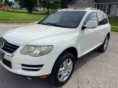 2009 Volkswagen Touareg 2 for sale at Supreme Auto Gallery LLC in Kansas City MO