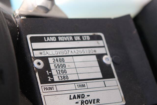 1987 Land Rover Defender