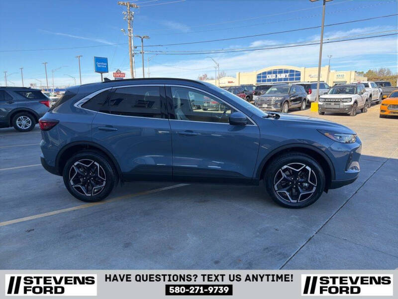 2026 Ford Escape Platinum