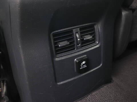 2017 Nissan Titan SL