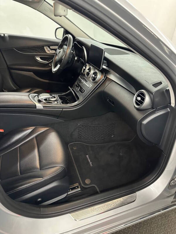 2016 Mercedes-Benz C-Class