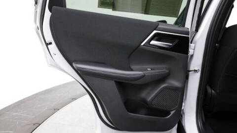 2022 Mitsubishi Outlander ES