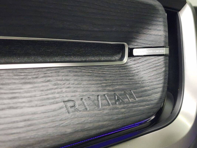 2023 Rivian R1T Adventure