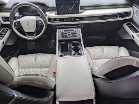 2022 Lincoln Aviator Black Label