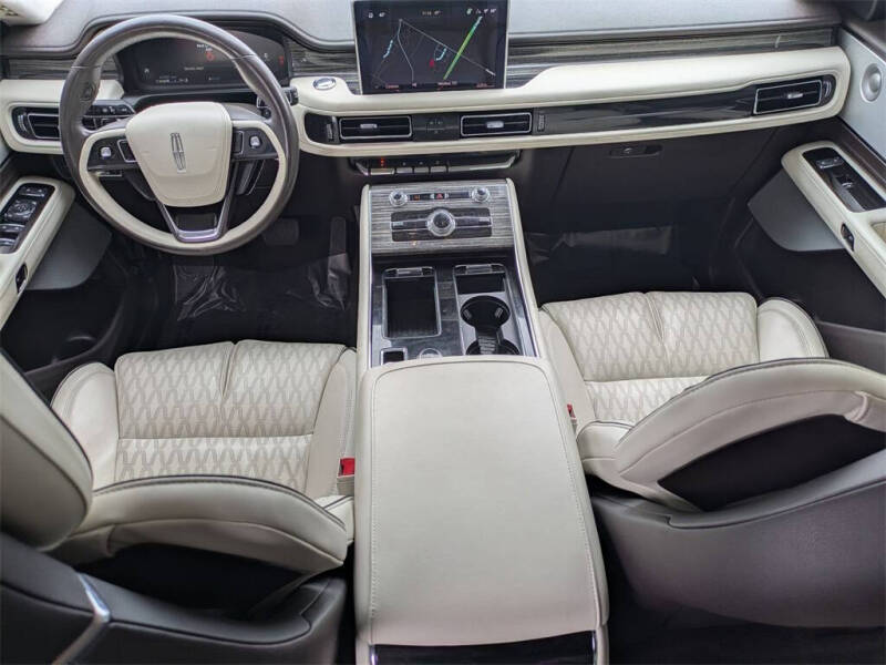 2022 Lincoln Aviator Black Label