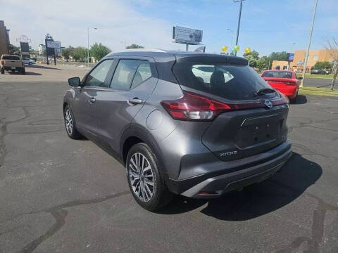 2021 Nissan Kicks SV
