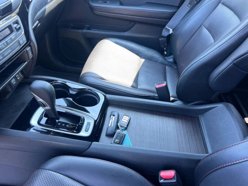 2017 Honda Ridgeline Black Edition