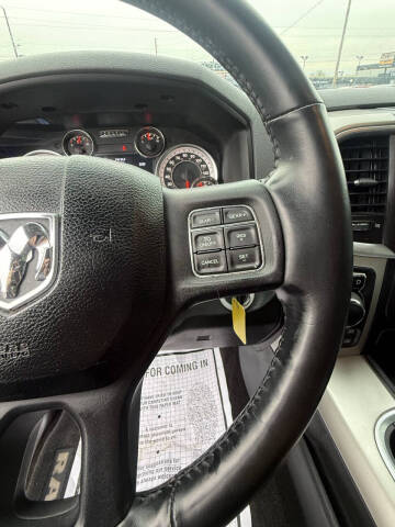 2017 RAM 1500 SLT