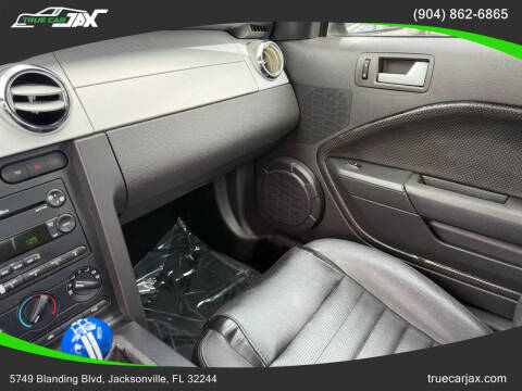 2006 Ford Mustang GT Deluxe