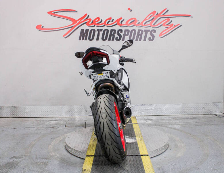 2021 Ducati Panigale V2