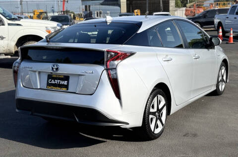 2016 Toyota Prius Three