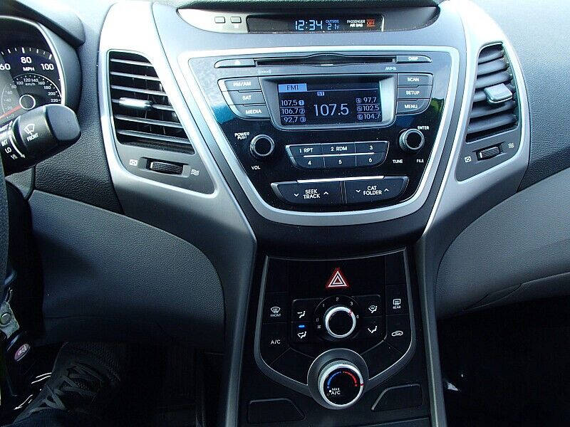 2016 Hyundai Elantra