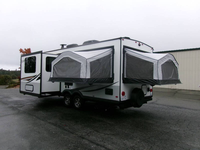 2021 Rockwood Roo 233s